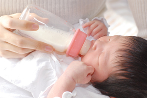 赤ちゃんのミルクづくり